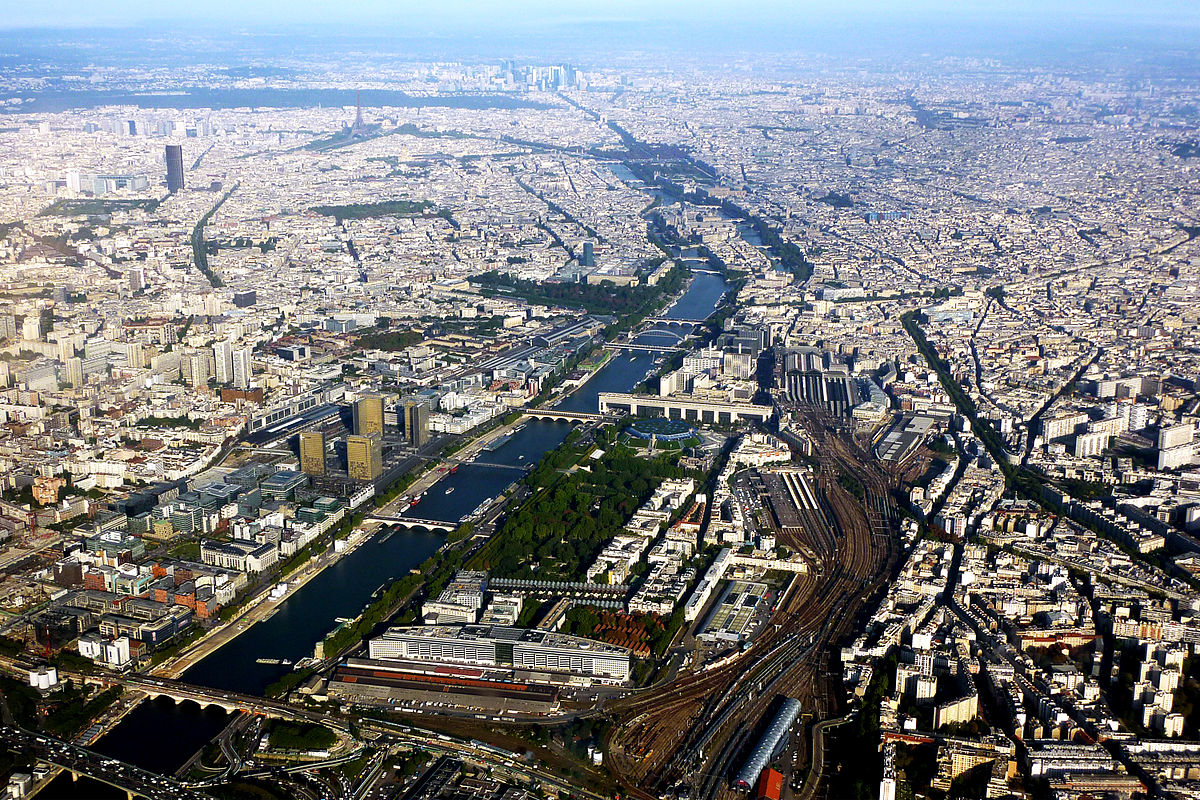 river_Seine_Paris.jpg