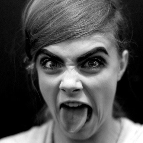 a77390f8347708701f6c6c76ddaf94e9--expression-facial-cara-delevigne.jpg