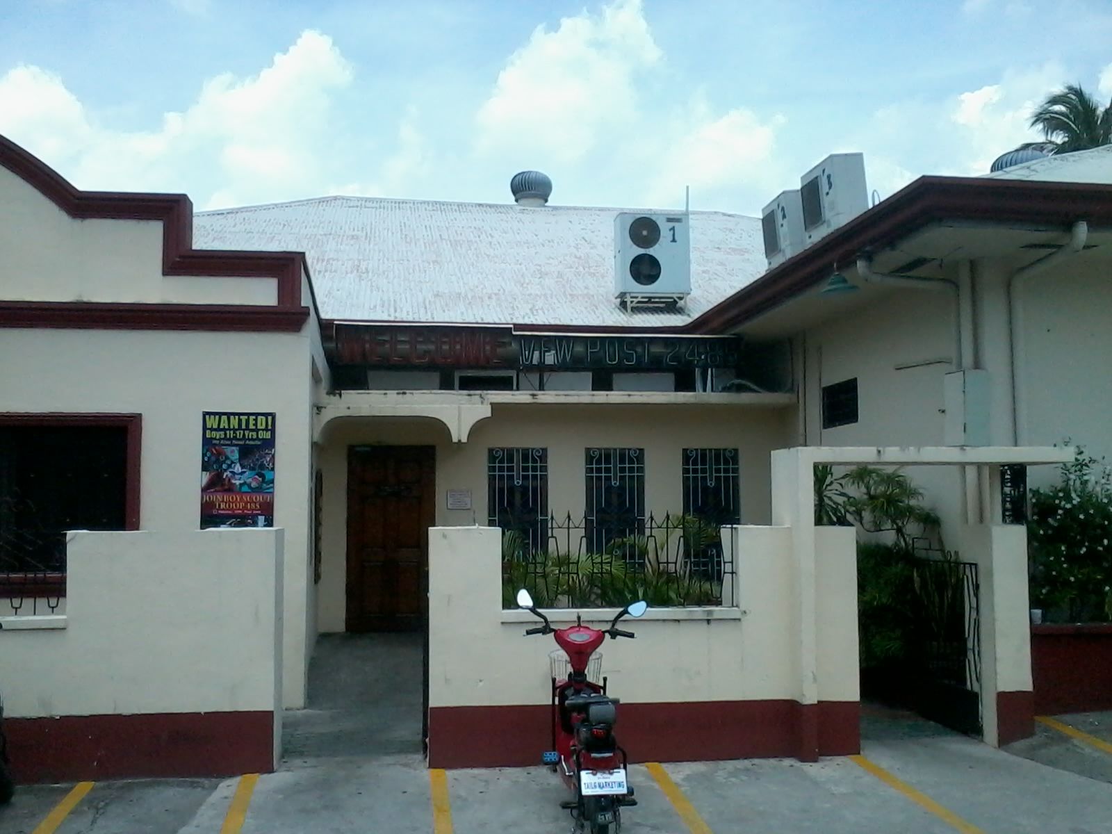 Entrance-for-VFW-post-in-Angeles.jpg