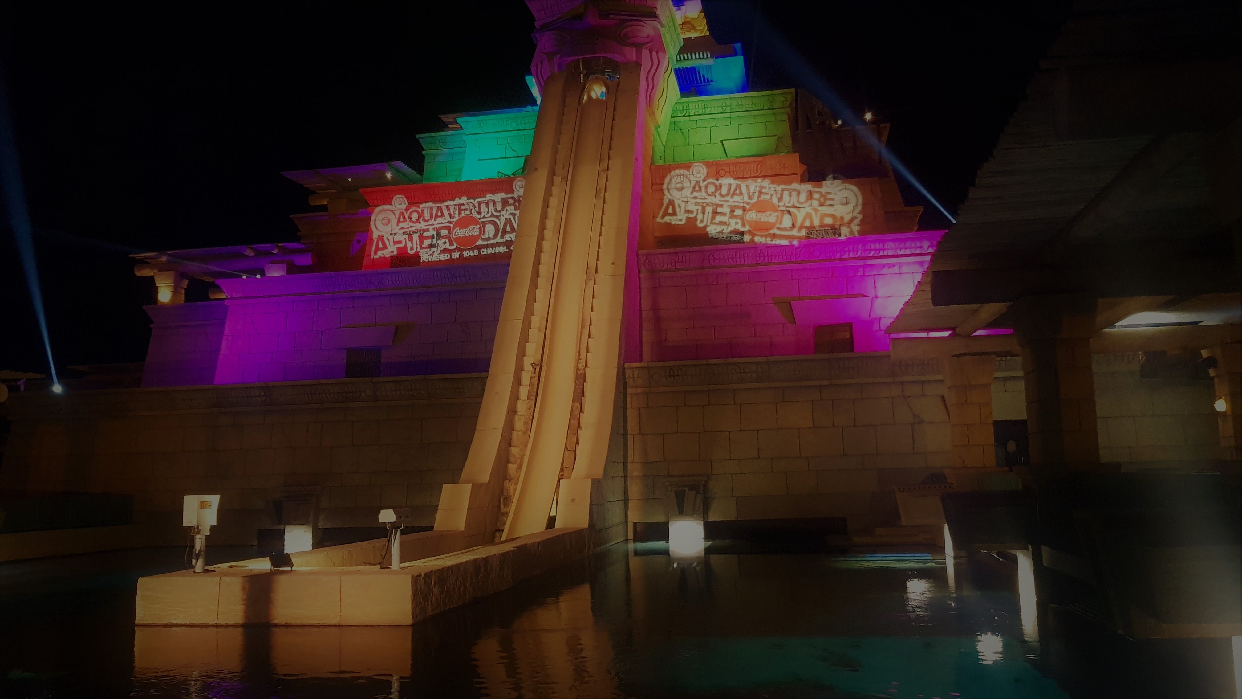 Aquaventure - After dark.jpg