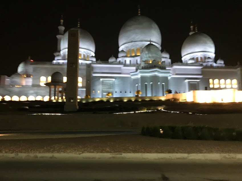 Shk_Zayed_Grand_Mosque_Abu_Dhabi.JPG