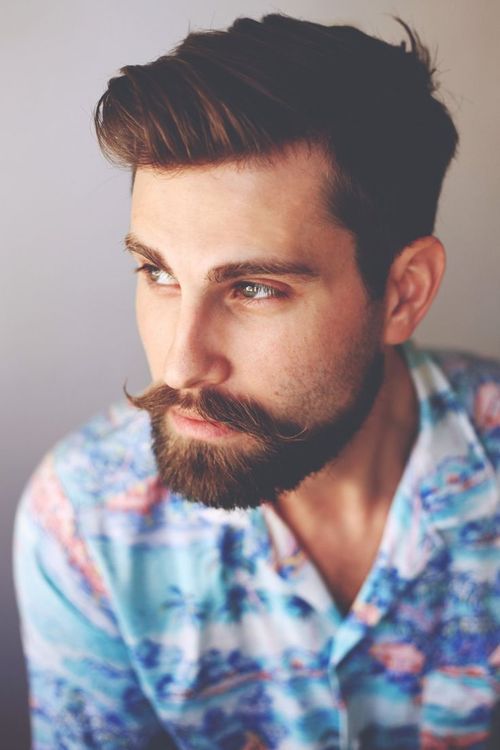 10 Model Mustache Men - english.jpg