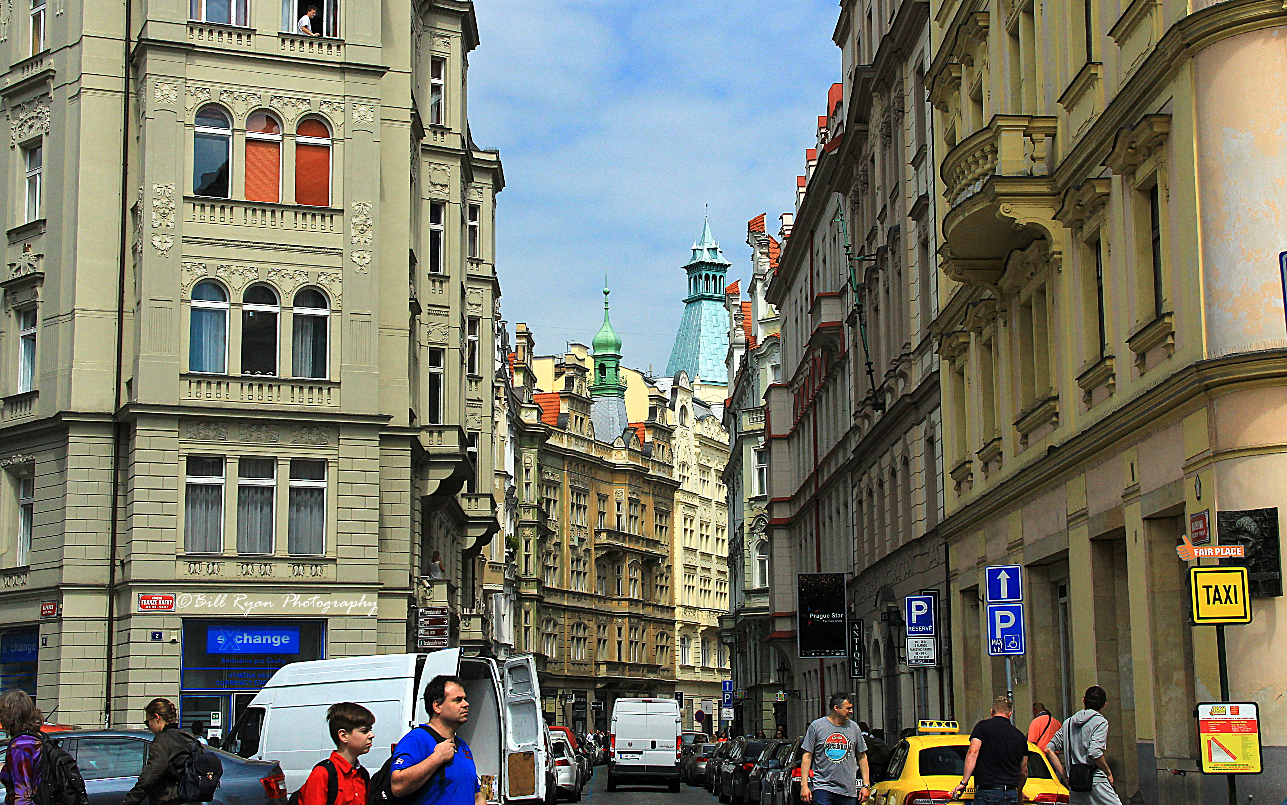 Prague street scene - IMG_9088.jpg