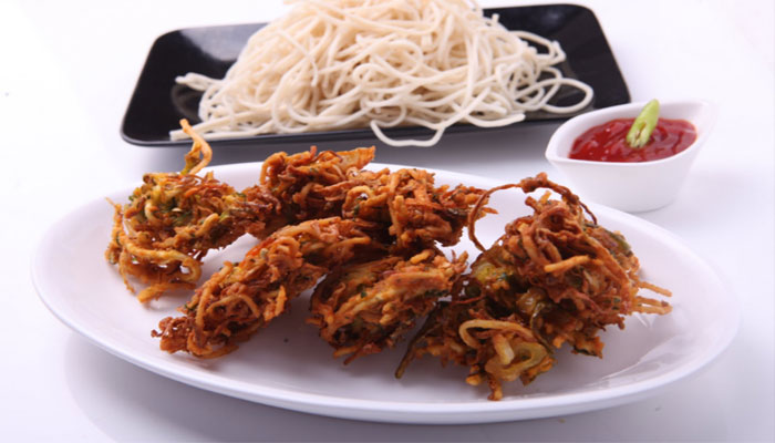 119184-noodles-pakora.jpg