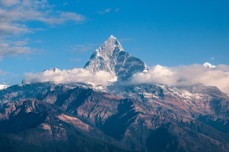 Pemandangan-Pegunungan-Himalaya.jpg