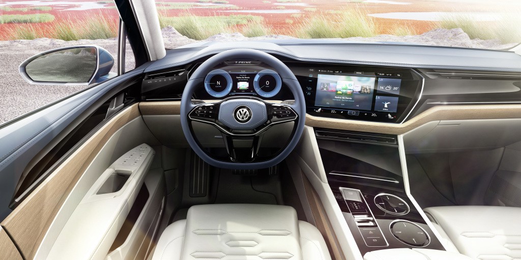 2018-VW-Touareg-interior.jpg