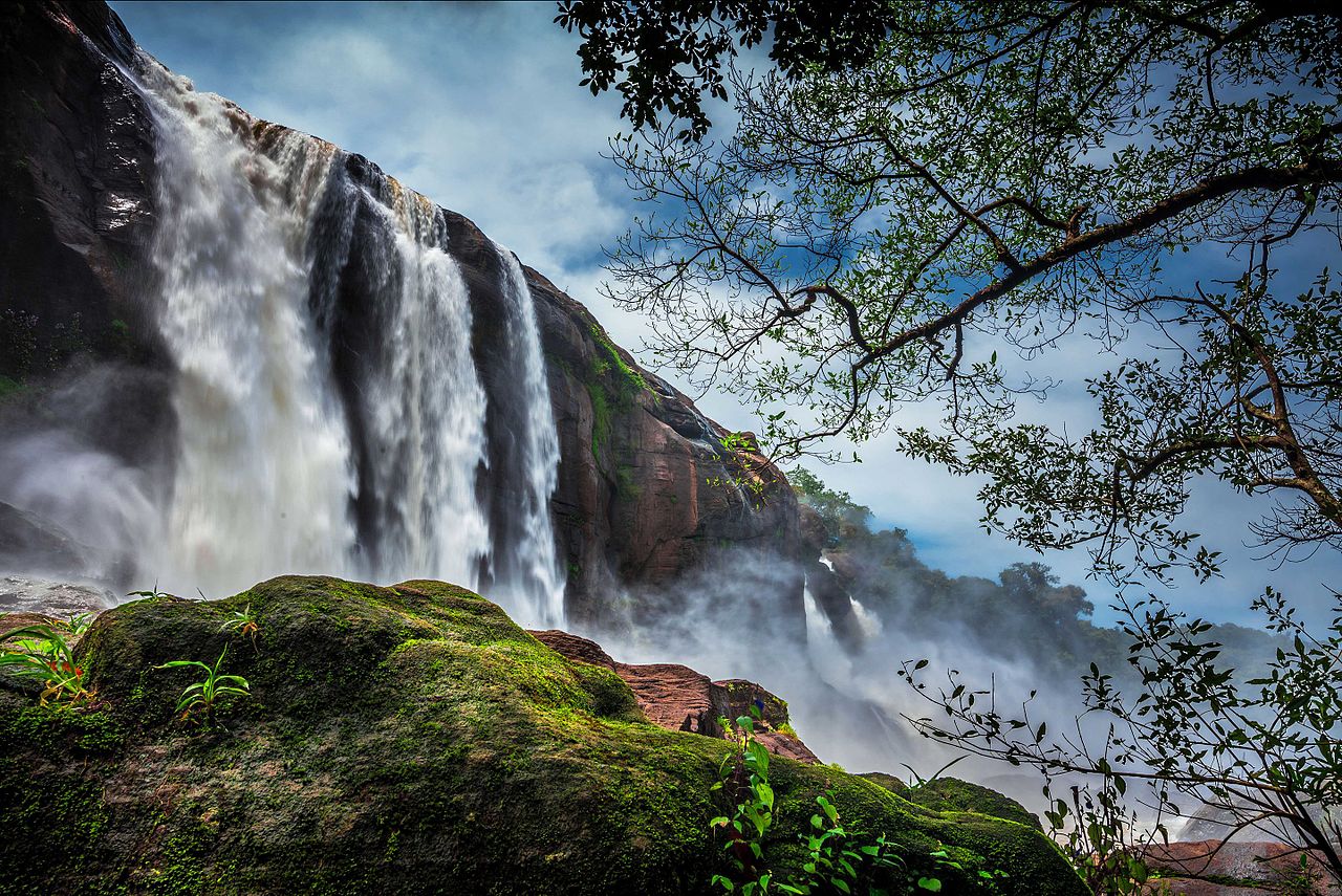 Athirapally_Water_falls.jpg