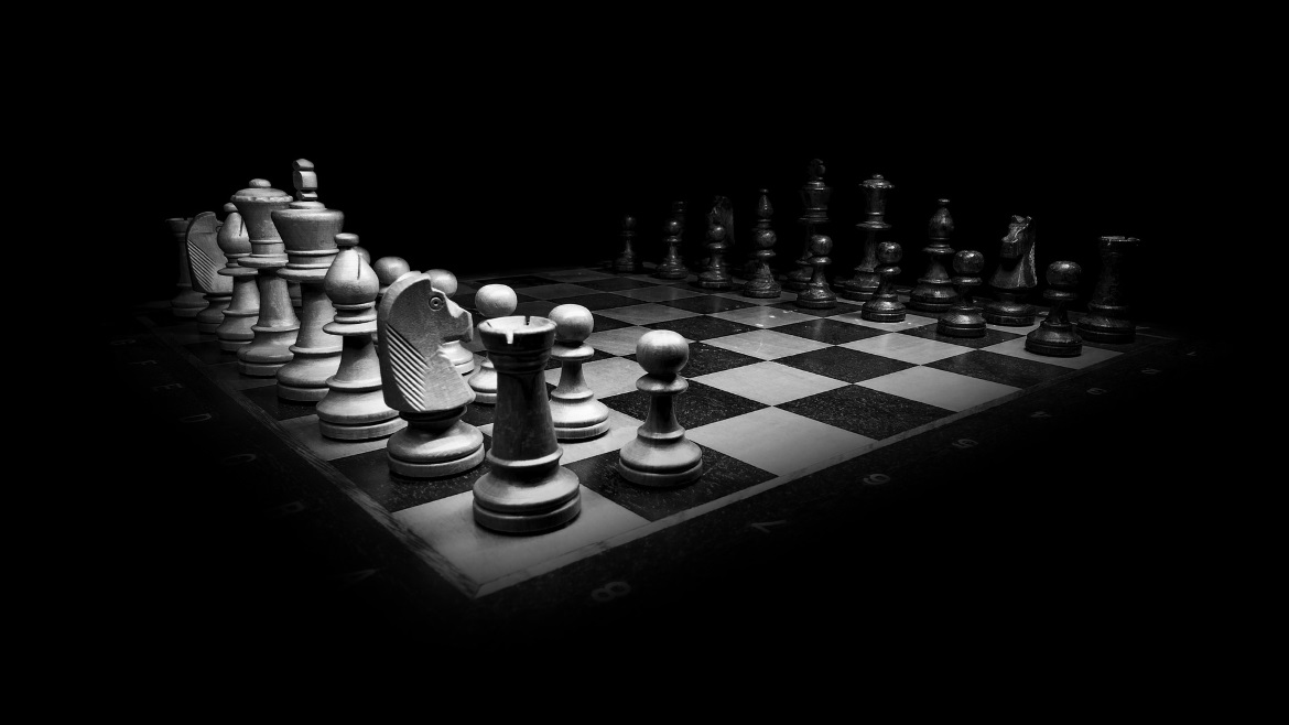 chess-decision-making-black-white-grey.jpg