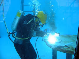 under water welder.jpg