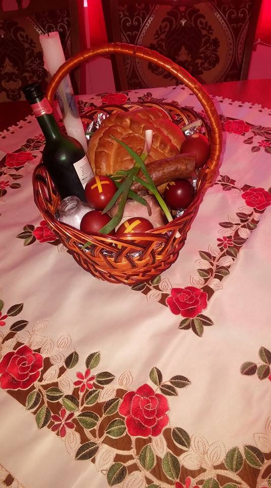 fff.jpg)
Many of you will no understand whi i come back here so offten and whi i don't stay longer there is also my age and my profile is to be an old man that dose little online and more offline.![