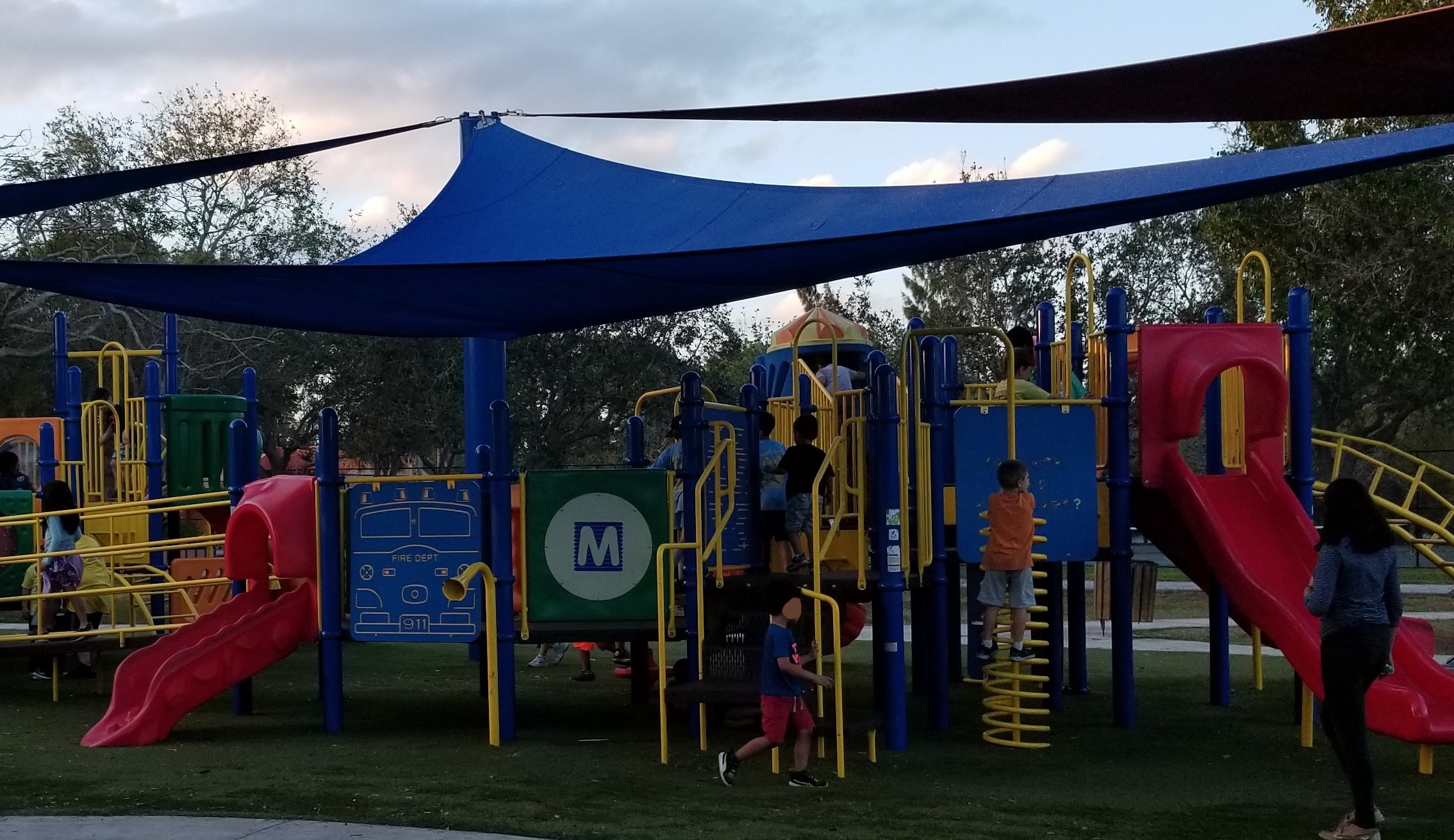 Markham_Park_Playground.jpg