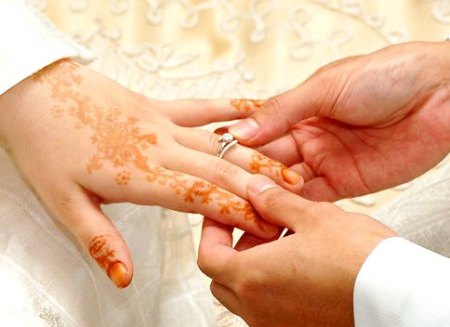 Cara-memilih-dan-membeli-cincin-pernikahan-atau-cincin-perkawinan-kawin.jpg