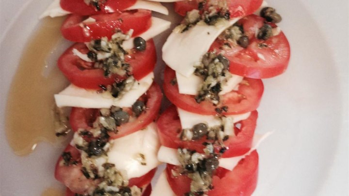 Mozzarella And Tomato Appetizer Steemit