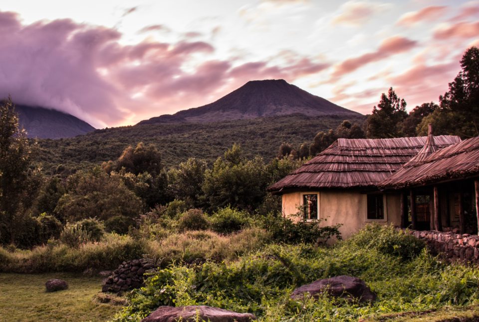 Gahinga_volcanoes-view-e1499677116386-960x647.jpg