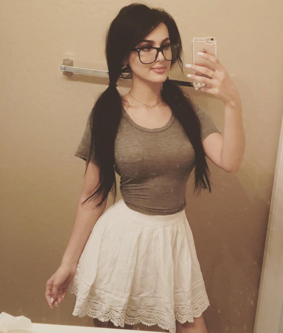 Sssniperwolf.