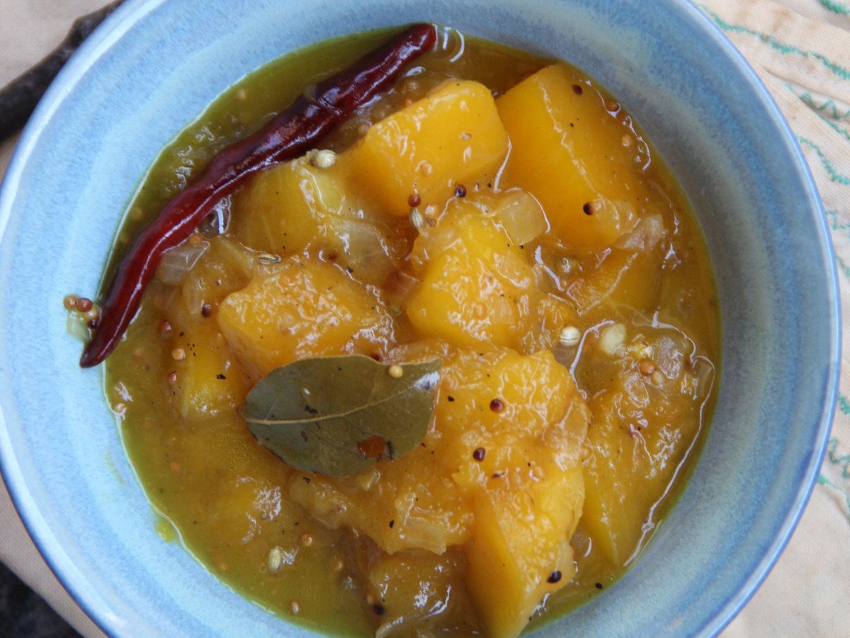 2014-r-xl-mango-chutney.jpg