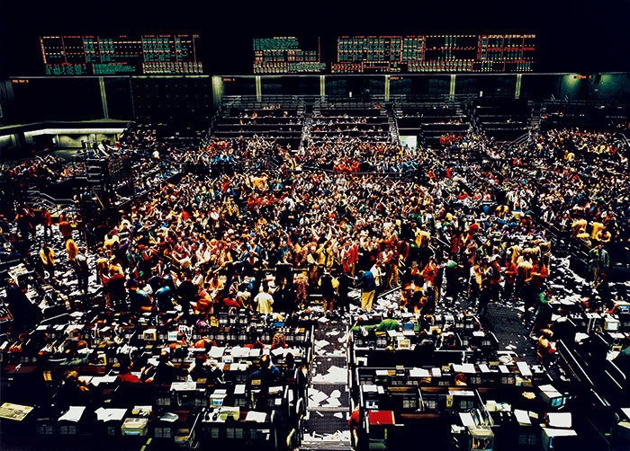 Andreas-Gursky-Chicago-Board-of-Trade 12.jpg