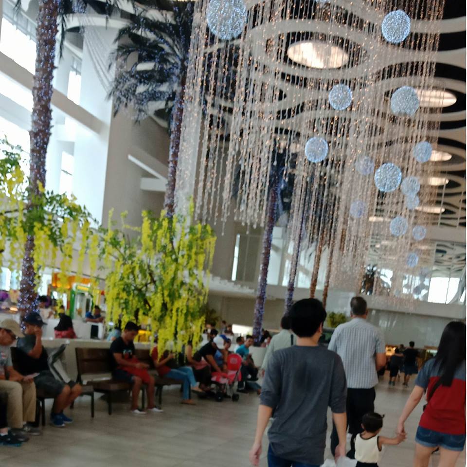 trinoma3.jpg