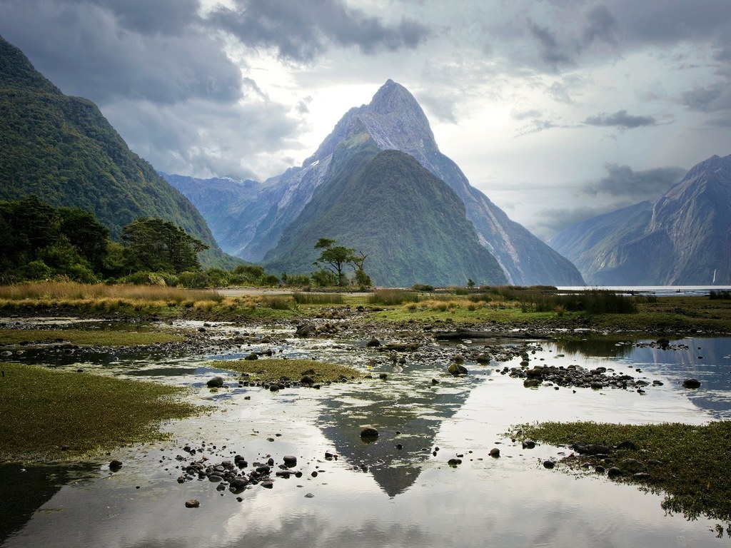 milford-sound-new-zealand-02-cr-getty.jpg