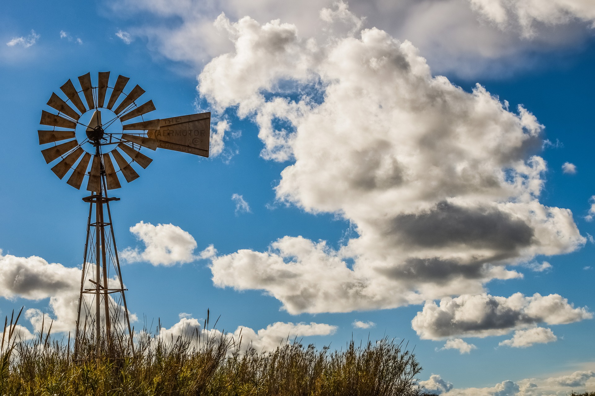 windmill-3109663_1920.jpg