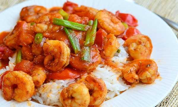 01-crevettes-a-la-sauce-tomate-epicee.jpg