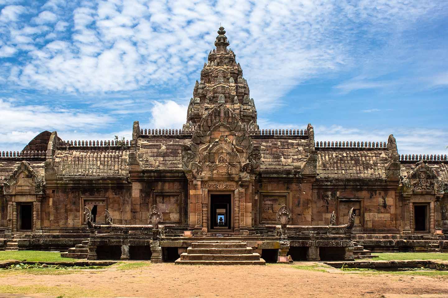 Phanom-Rung-Historical-Park.jpg