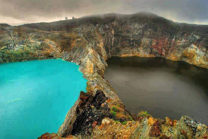 Mount-Kelimutu-Indonesia.jpg