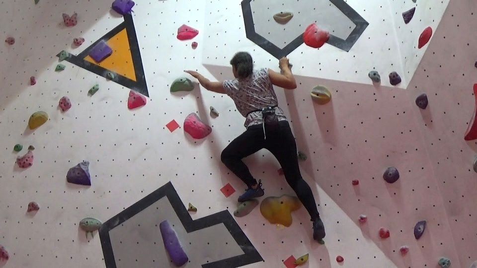 Bouldering snippet 2.jpg