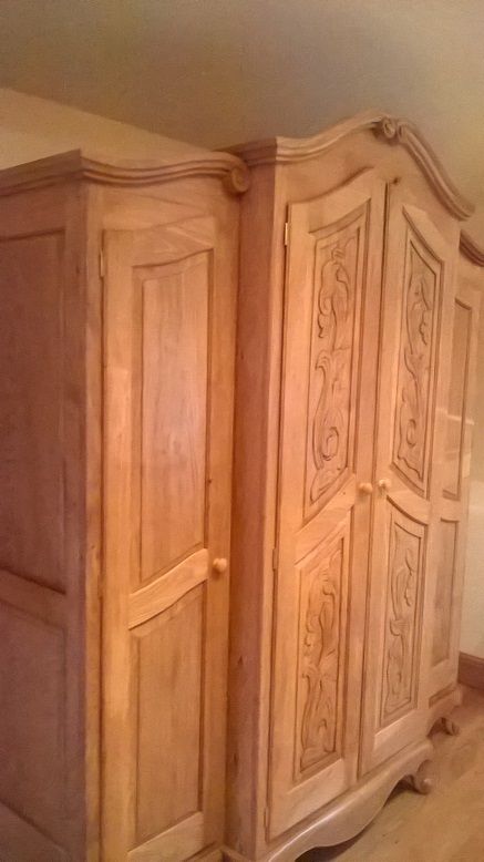 Oak french armoire 3.jpg