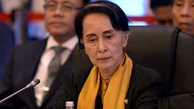 4bfe8db63d8a8ad8f5c316206b6f8d93-suu-kyi3.jpg