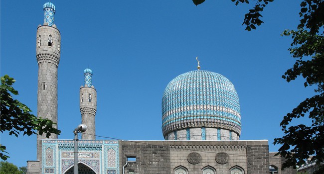 008_Blog_Pavla_Aksenova_View_of_the_Mosque_in_StPetersburg_Sankt-Peterburgskaya_sobornaya_mechet'_Foto_ZanozaRu_-_Depositphotos.jpg