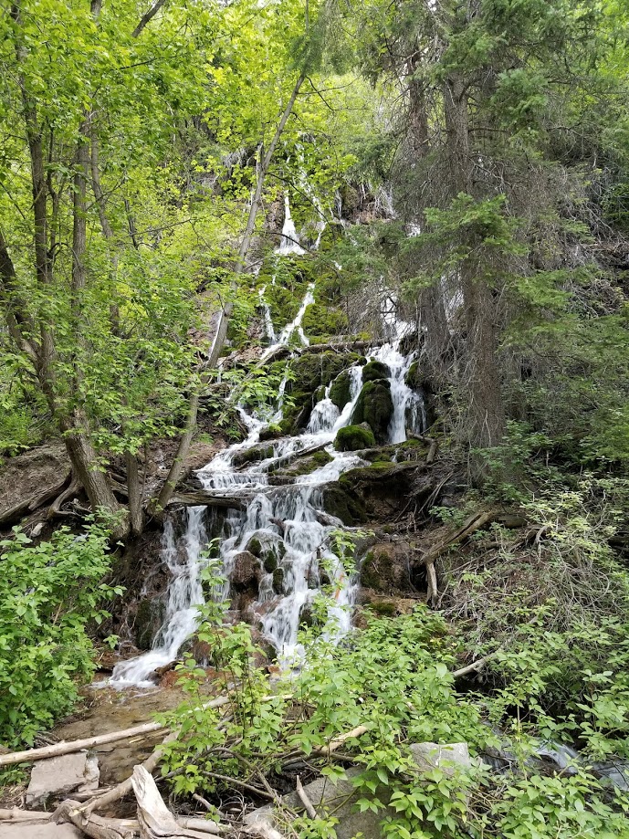 Waterfall1.jpg