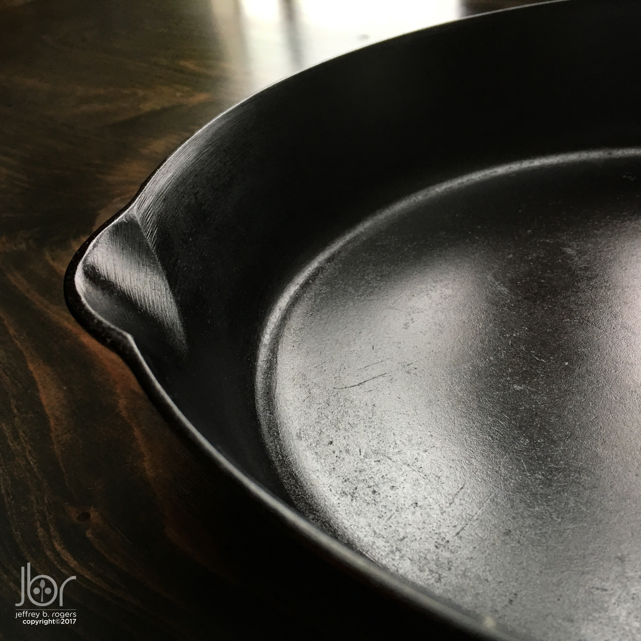 Unmarked Cast Iron Cookware Identification - The Cast Iron