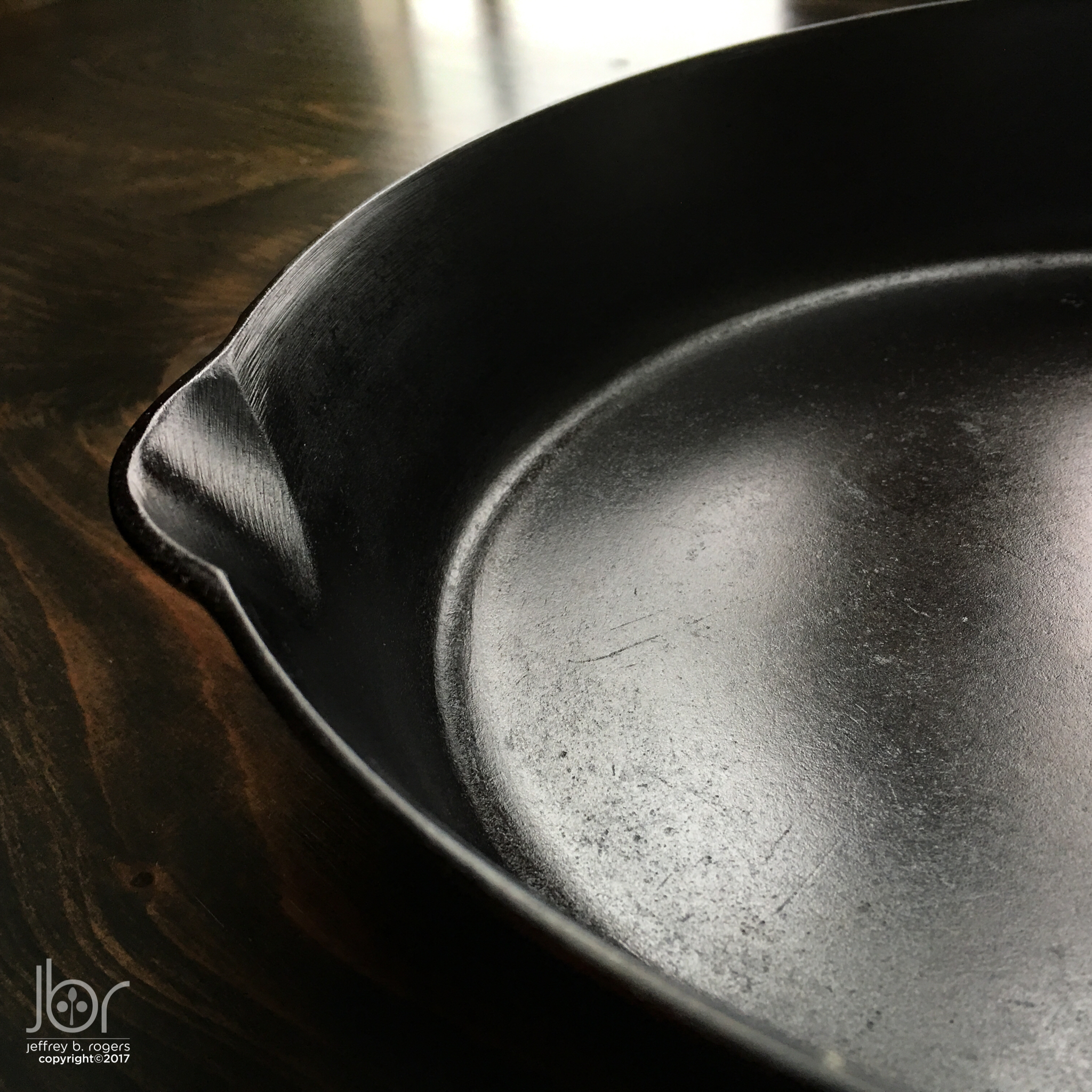 Identifying Old Cast Iron Pans 