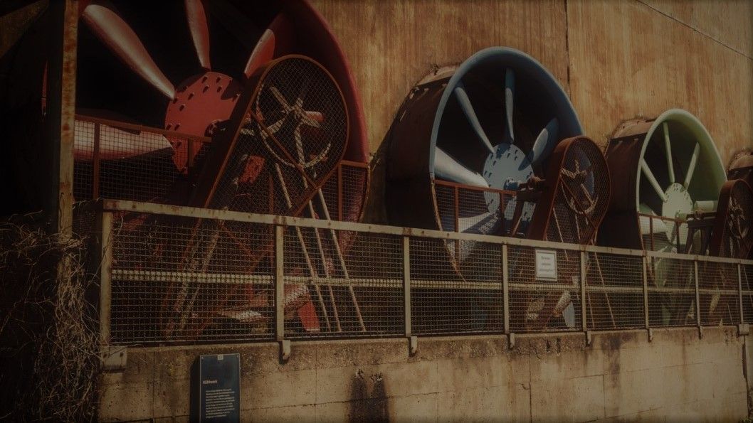 Miner in russischen Fabrik.jpg