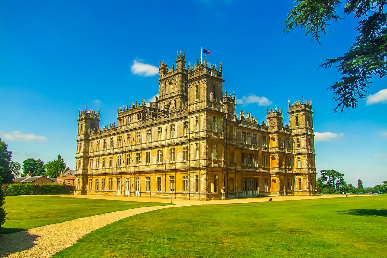 highclere-castle-848297_1280.jpg