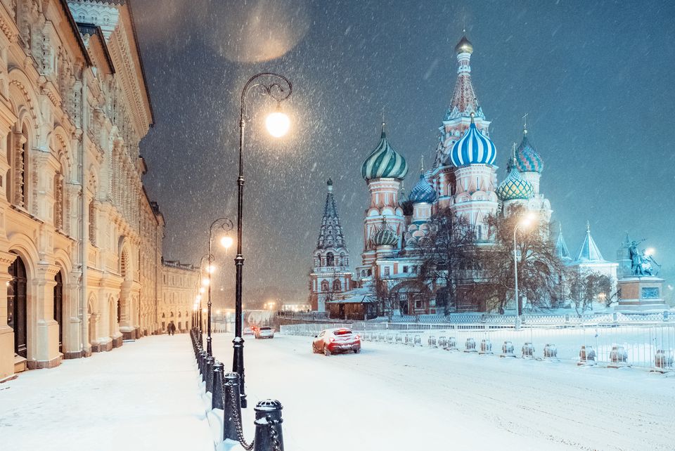 winter-in-moscow--russia--629101330-597a7b9168e1a20011608e1e.jpg