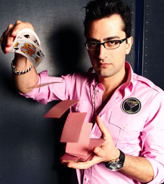 AntonioEsfandiari3.jpg