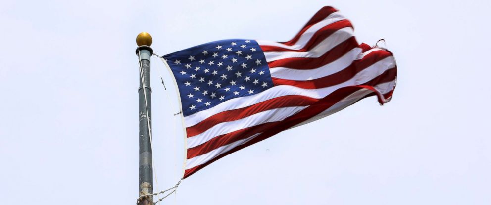americanflag-gty-jrl-170927_12x5_992.jpg