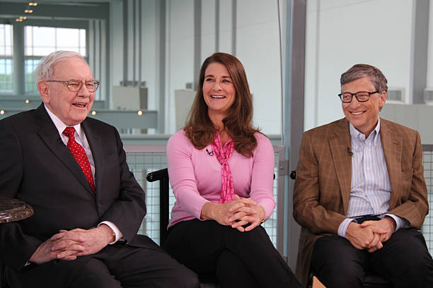pictured-warren-buffett-bill-and-melinda-gates-in-an-interview-on-may-picture-id472440978.jpg