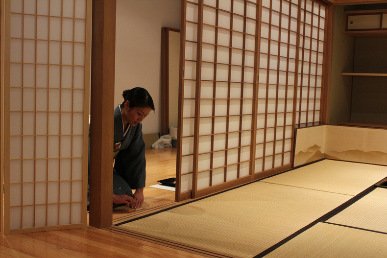 shoji-perhaps-a-tea-ceremony-entrance-4479-167.jpg