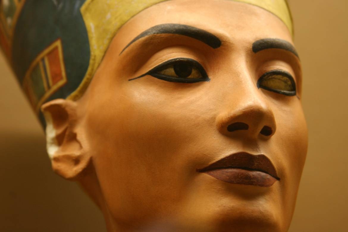 cosmetics_in_ancient_egypt_blog.swaliafrica.com_.jpg