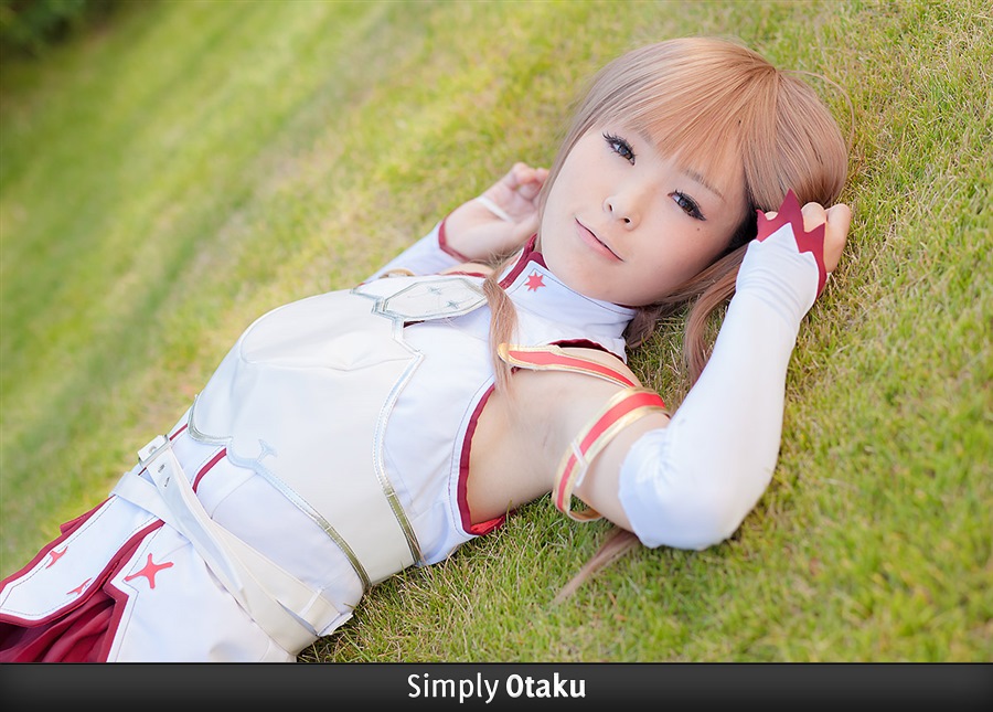 sword-art-online-cosplay-asuna-by-akitsu-honoka-3.jpg