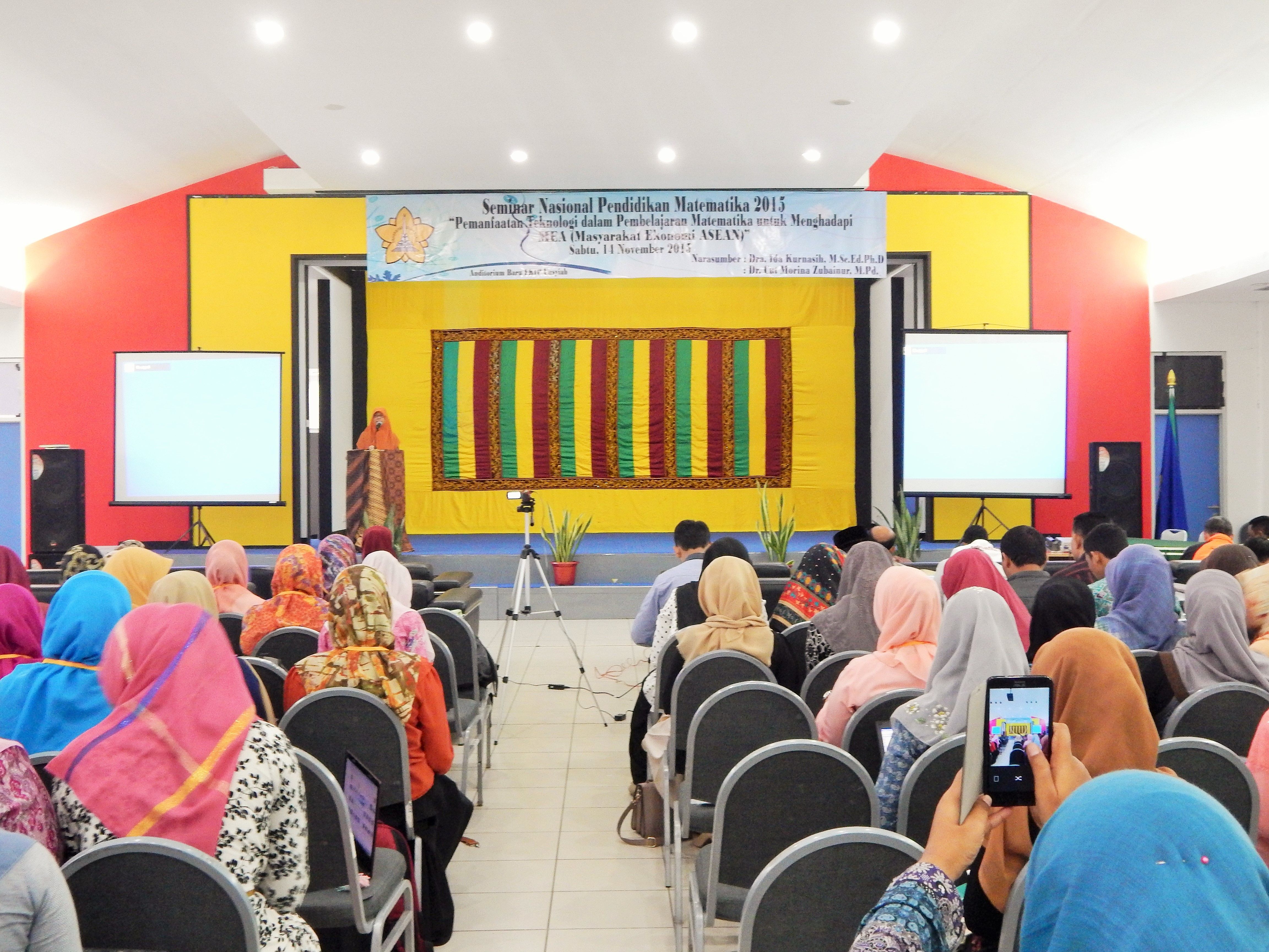 Fhotografer Seminar Nasional Jurusan Pendidikan Matematika 