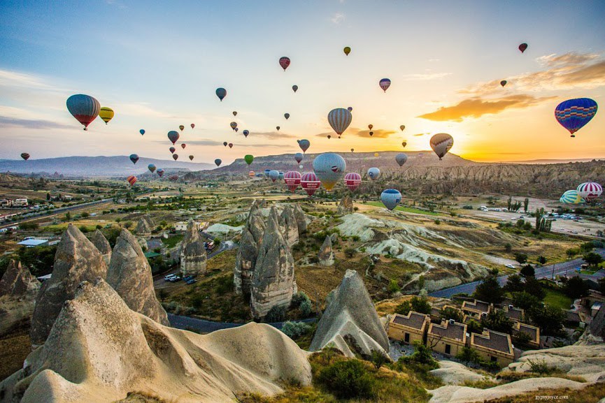 Cappadocia-Balloons.jpg