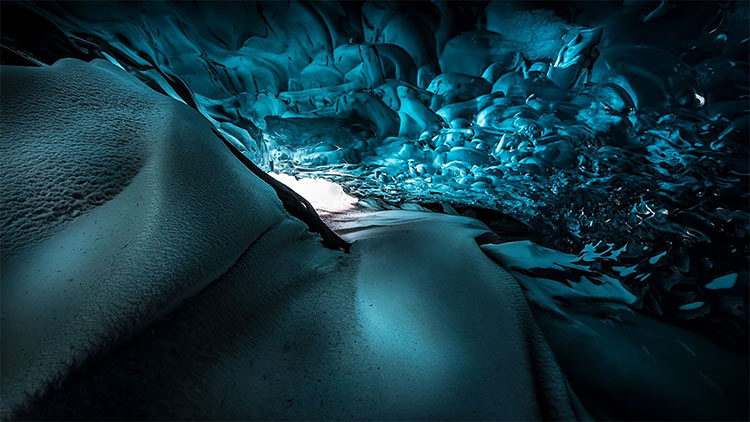 ภาพบรรยากาศแสนงดงามของถ้ำน้ำแข็ง-Breidamerkurjokull-ในไอซ์แลนด์-3.jpg
