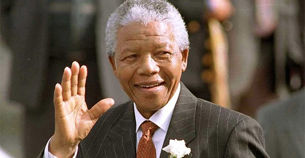 Nelson-Mandela_1438156060.jpg