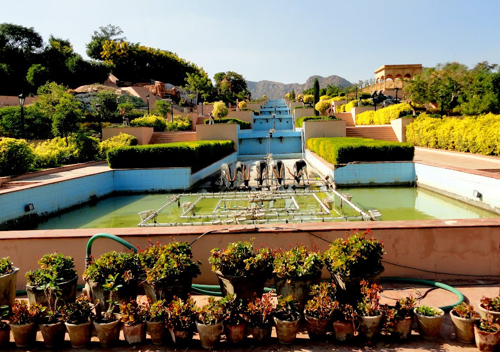 rajiv-gandhi-park-udaipur.jpg