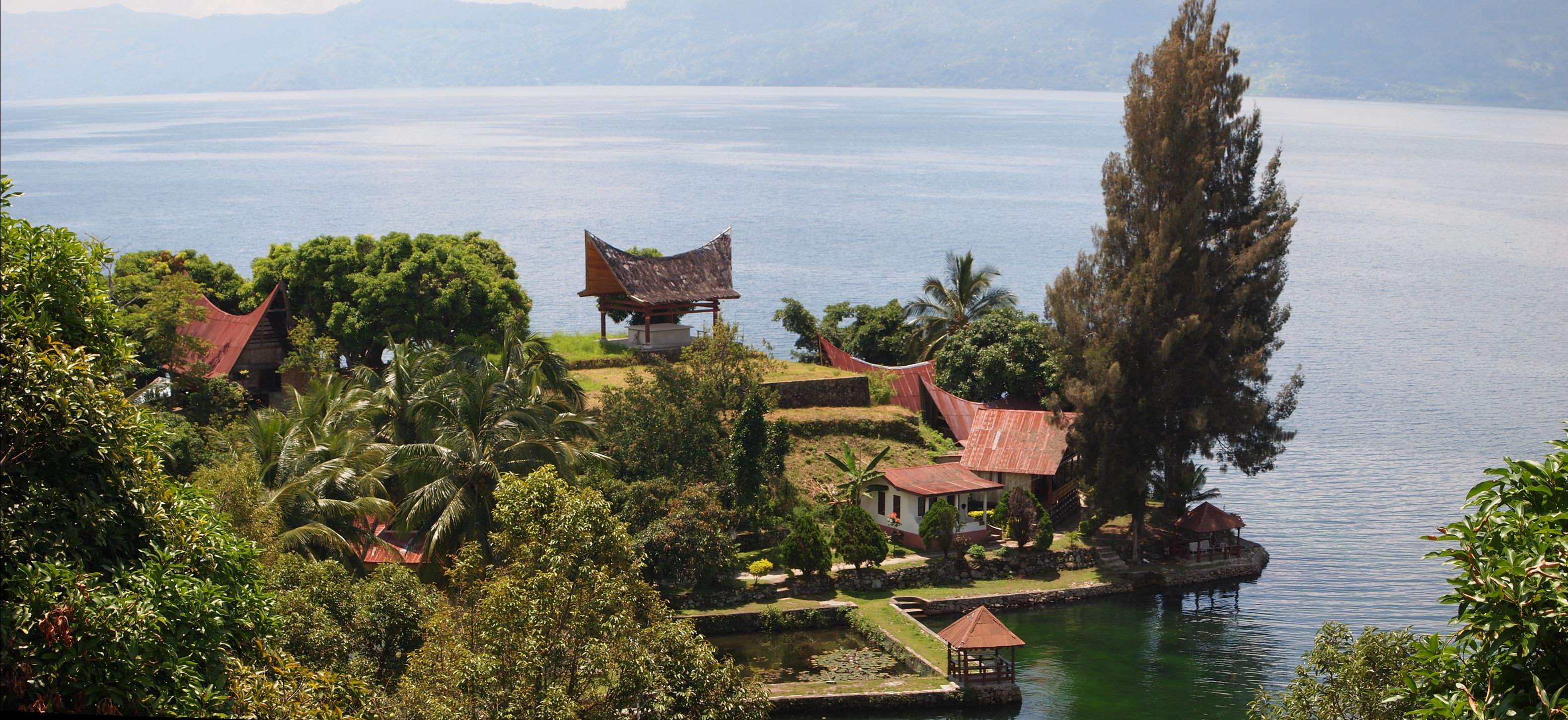 @bacabaca Lake-toba 6.jpg