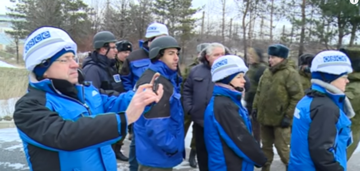 2018-02-04 00_39_37-OSCE SMM to Ukraine Dep. Chief visits frontline Yasinovataya water treatment pla.png